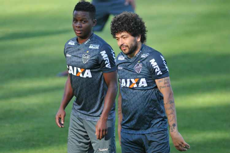 ELIA: CAZARES É DE LONGE O MELHOR JOGADOR DO CORINTHIANS