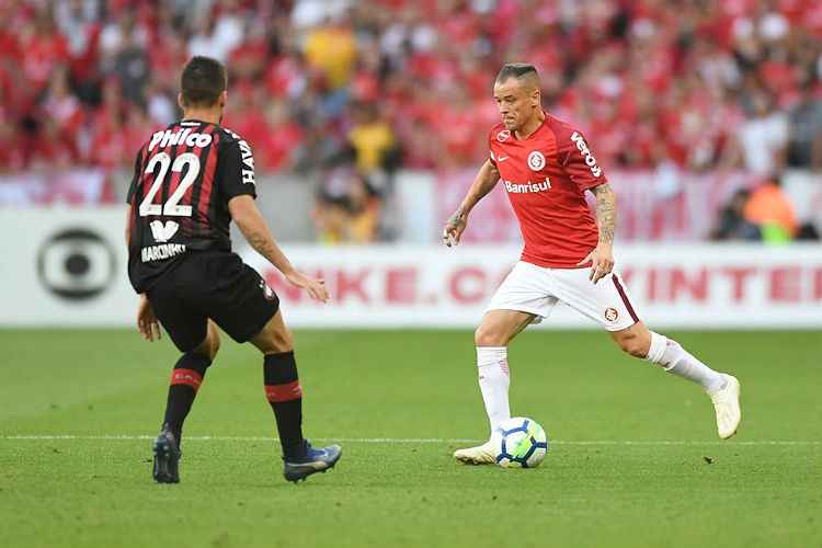 Treino de Mano surte efeito e Cruzeiro volta a marcar em cobrança de falta  após 29 jogos - Superesportes