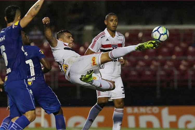 Treino de Mano surte efeito e Cruzeiro volta a marcar em cobrança de falta  após 29 jogos - Superesportes