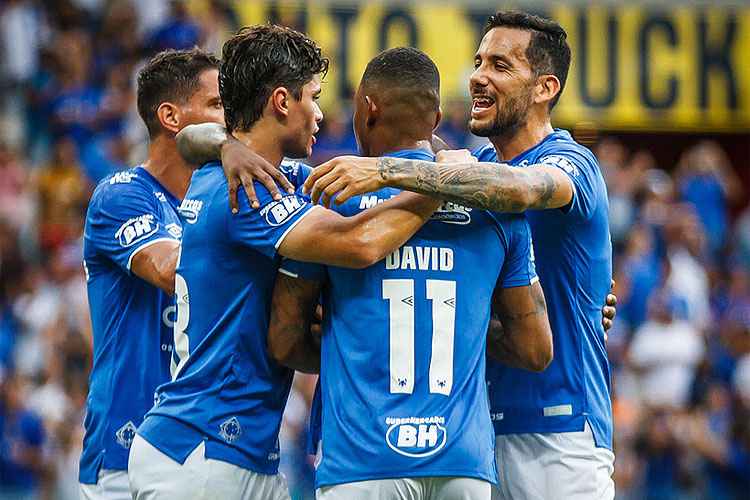 TOP 10 JOGOS INESQUECÍVEIS DO CRUZEIRO NO NOVO MINEIRÃO 