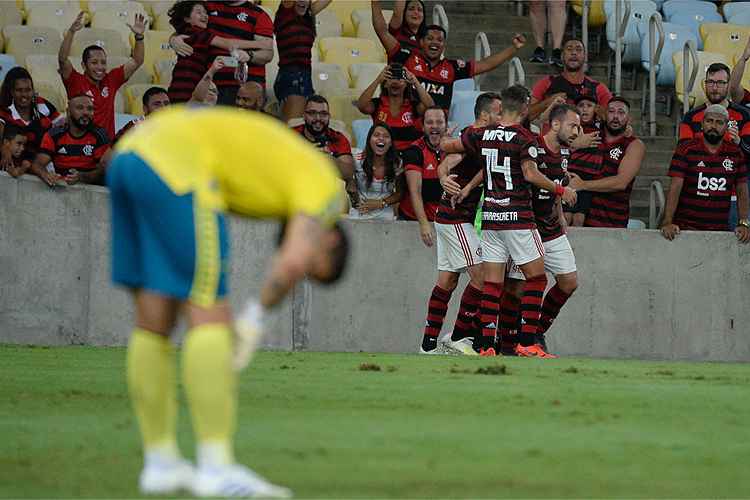 Renê diz que confiança voltou e comemora fase: O time está jogando com a  alegria - Superesportes