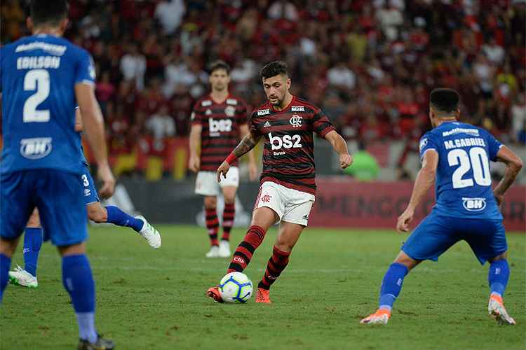 Fla tem conversas adiantadas com reforços para 2017 - Flamengo