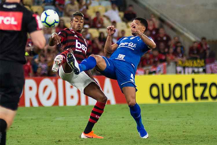 Mano lamenta resultado diante do Santos e admite segundo tempo