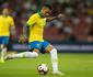 Daniel Alves exalta Senegal, mas critica condies de jogo em Cingapura