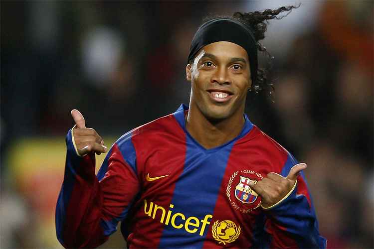 7 vezes em que Ronaldinho Gaúcho provou ser 'o Bruxo