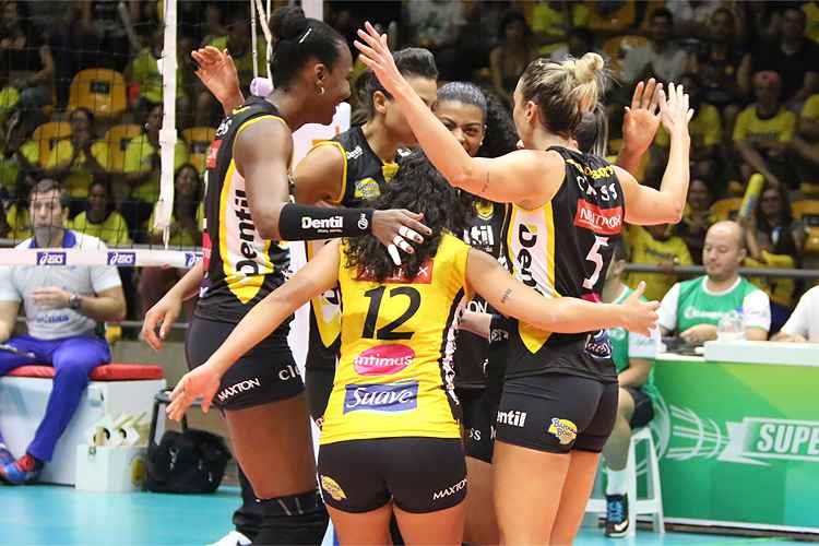 Sesi Bauru domina Minas e conquista a Copa Brasil de vôlei