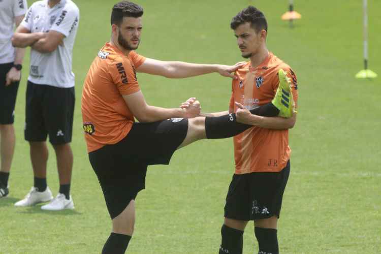 Leo Griggio e Guilherme Castilho serão observados por Mancini na equipe principal do Atlético - Superesportes