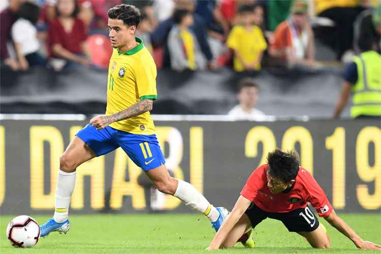 Após gol de falta, Coutinho valoriza triunfo em momento de pressão 