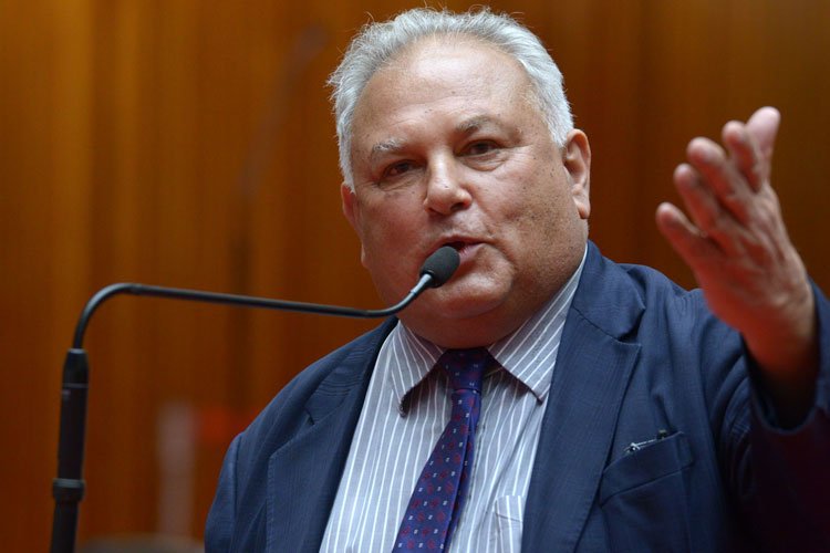 Deputado Virgílio Guimarães (PT) é autor da proposta no Conselho do Atlético