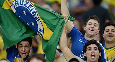 Imagens da torcida mineira, brasileira e 'gringa' na final da Copa das Confederações - Foto: Alexandre Guzanshe/EM/D. A Press